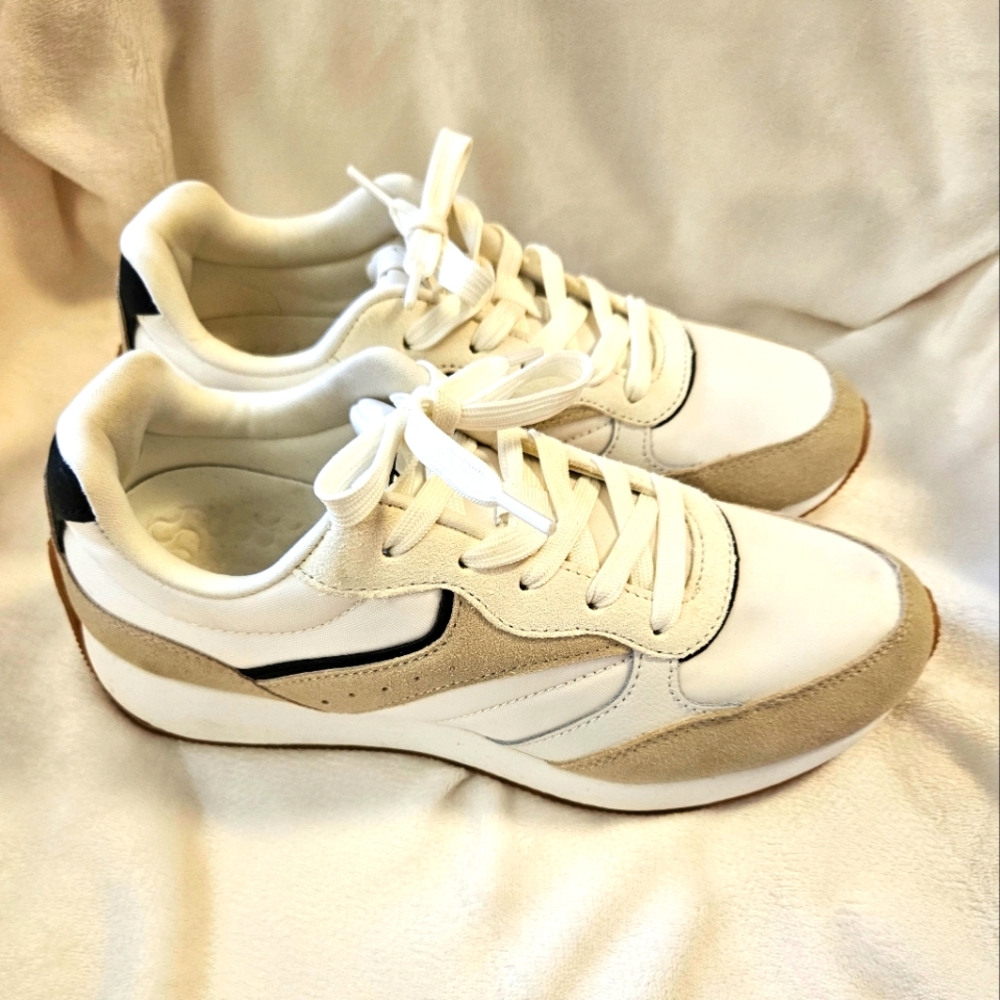 Freely Women's Millie Shoes Size 9.5B Sneakers UEC